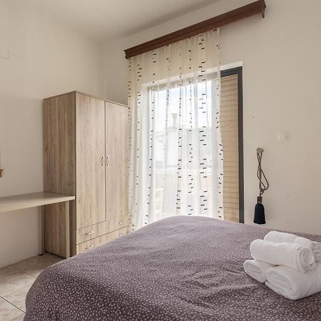 Special Apartment Larissa Exterior photo